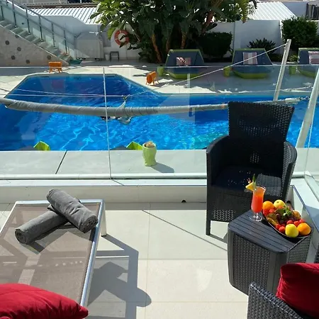 Essence Boutique 4*