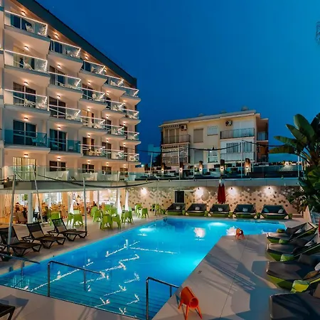 Essence Boutique Торремолинос