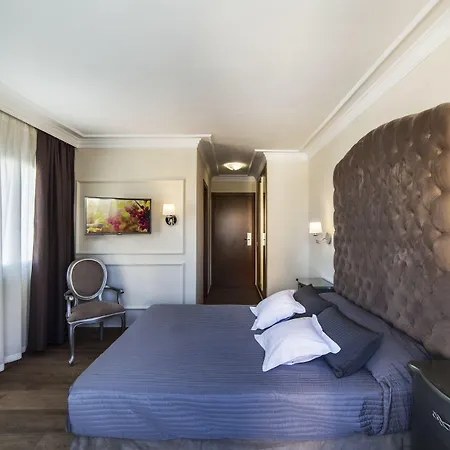 فندق Essence Boutique 4*