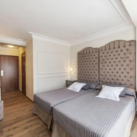 Essence Boutique 4*