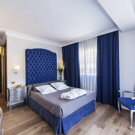 Essence Boutique 4*
