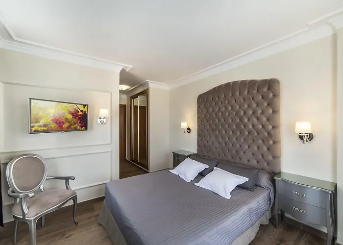 Отель Essence Boutique Торремолинос