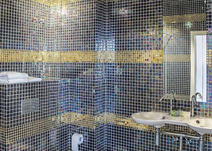 Отель Essence Boutique 4*