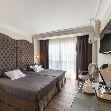 فندق Essence Boutique 4*