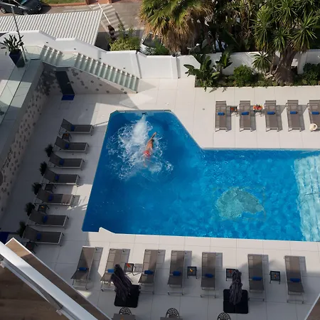 فندق Essence Boutique 4*