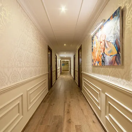 فندق Essence Boutique 4*