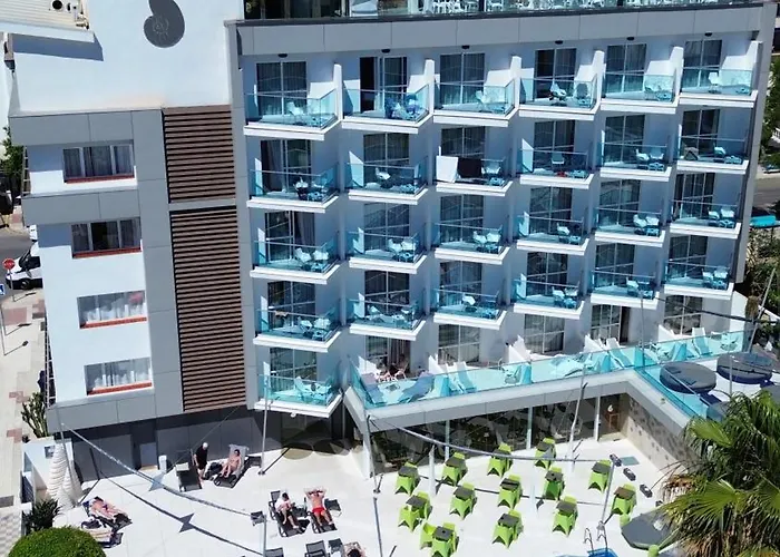 Essence Boutique Szálloda 4*