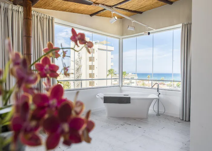 Essence Boutique Szálloda 4*