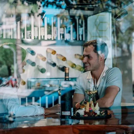 Essence Boutique Ξενοδοχείο Τορρεμολίνος