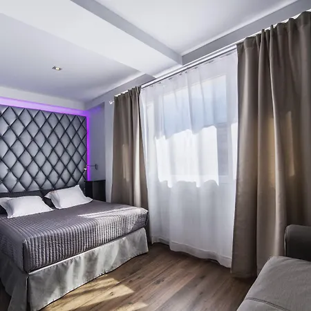 Essence Boutique Ξενοδοχείο Τορρεμολίνος