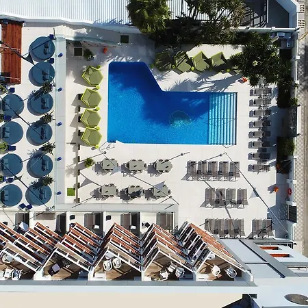 Essence Boutique Ξενοδοχείο Τορρεμολίνος